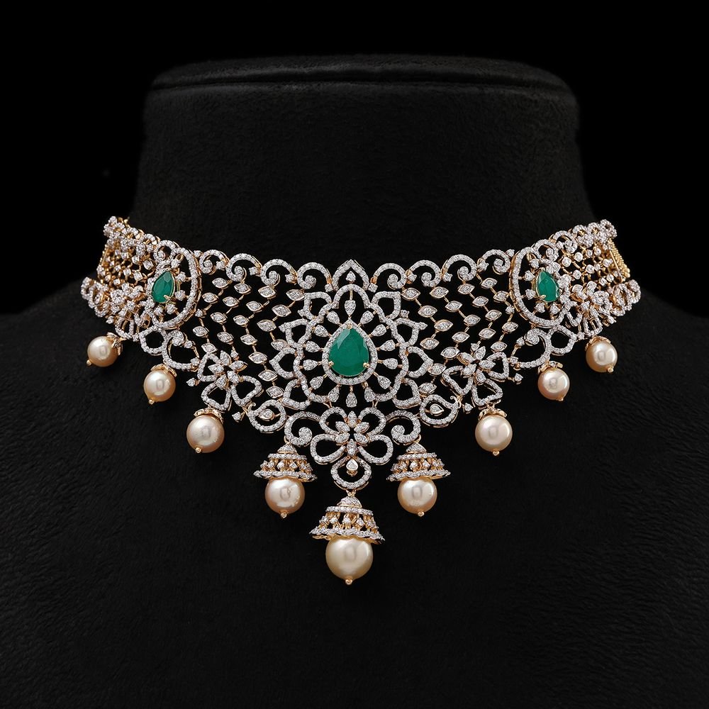 Diamond choker with emeralds and pearl drops