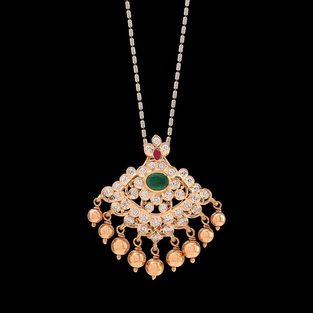 Diamond pendant with emerald and pearls