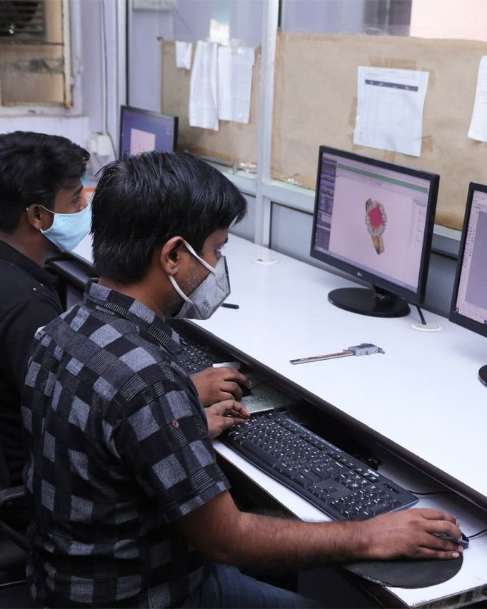 Clear Facets CAD design team modelling jewellery for job work